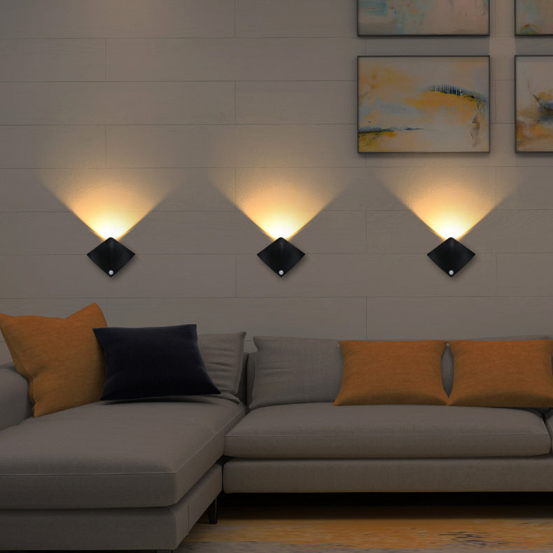 USB rechargeable motion sensor wall light